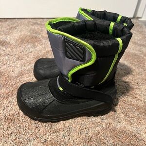 Kids Snow Boots Unisex Size 1